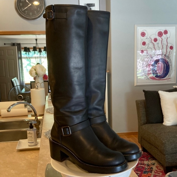Balenciaga Boots 👢 - Picture 1 of 7